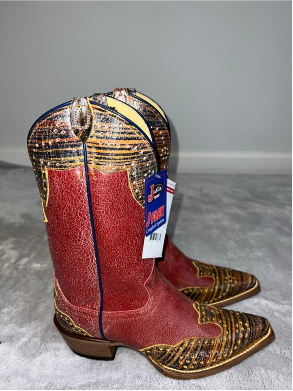 Women's Justin Red & Brown Crackle Full Grain Heeled Boots Size 7